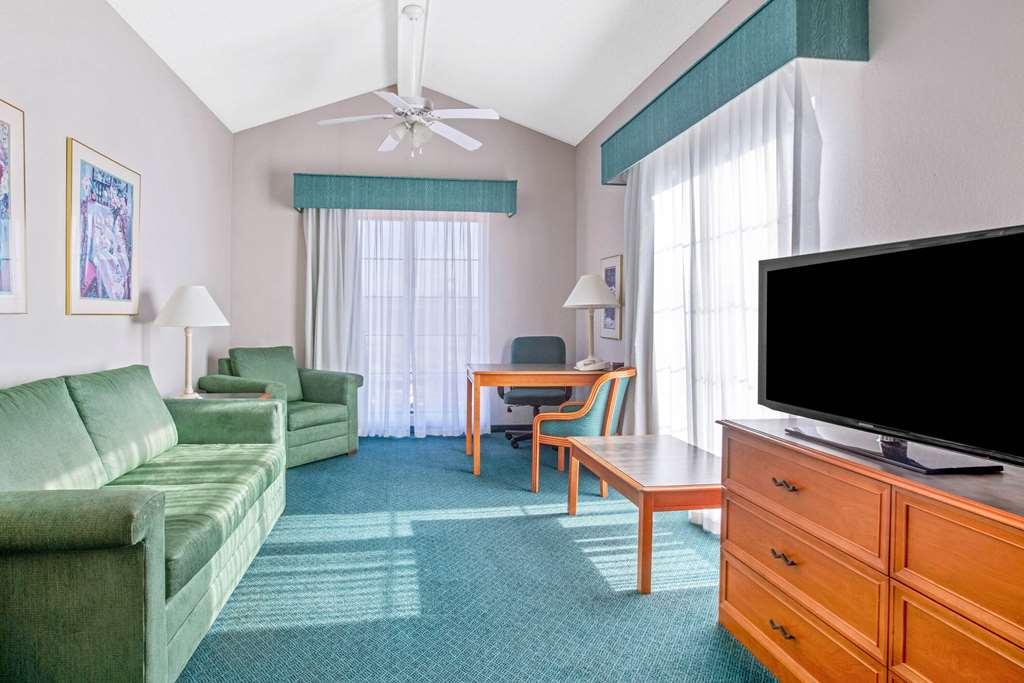 La Quinta Inn By Wyndham Reno Room photo